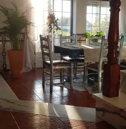 Santa Cruz Surfhouse Shared-room Bombardeira